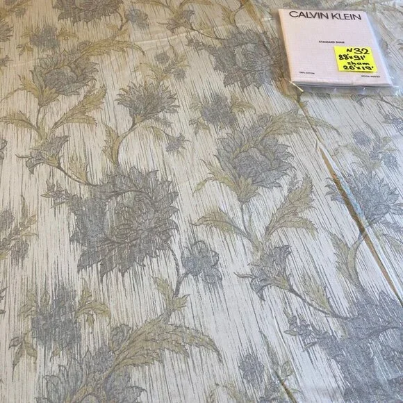 MIX : Calvin Klein Standard Sham and Queen Duvet + 1pcs Sham' (N -32)